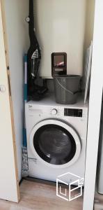 Fotografie z fotogalerie ubytování Le Cabanon du Pas du Loup - Studio climatisé RDC - proche mer v destinaci La Seyne-sur-Mer