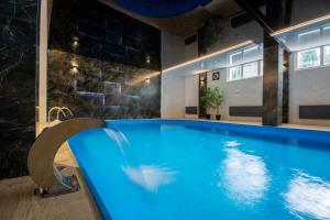 Bazén v ubytovaní Hotel Jan alebo v jeho blízkosti