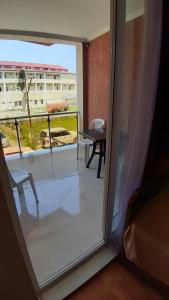 Imeri Hotel的阳台或露台