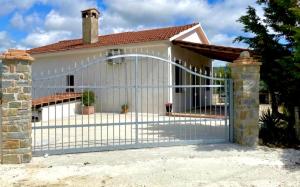 The building in which the holiday home is located