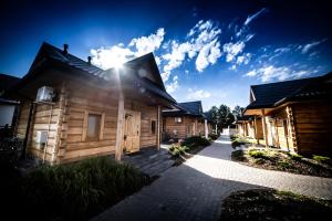 Afbeelding uit fotogalerij van Domki Osada Bacówka Radawa & SPA in Radawa