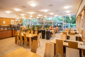 Restavracija oz. druge možnosti za prehrano v nastanitvi Hotel Rotes Kreuz