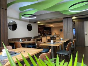 Restoran ili drugo mesto za obedovanje u objektu La Paix Hôtel Contemporain Brest centre ville