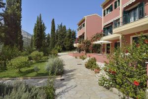 Gallery image of Vivi's Apartments in Ayia Evfimia