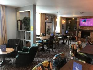 Afbeelding uit fotogalerij van The Crown Hotel in Hailsham