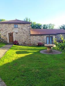 Vonkajšia záhrada v ubytovaní REMANSO DE TRASFONTAO "Casa do Campo"