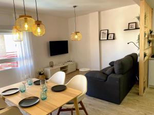 TV a/nebo společenská místnost v ubytování Santa Bárbara by Albir Proper Properties