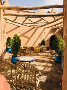 Patio o iba pang outdoor area sa Kasbah Ennakb