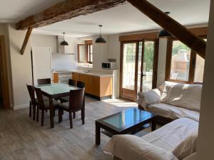 Η κουζίνα ή μικρή κουζίνα στο Casa del Portón - Housevanlive