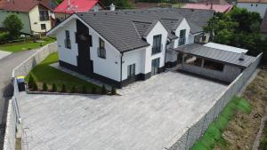 Budova, v ktorej sa apartmán nachádza