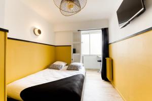Katil atau katil-katil dalam bilik di 4P Modern & Secured Parking +27 gambar