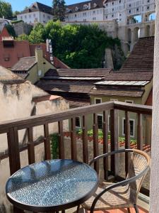 Balkón nebo terasa v ubytování Apartments Dlouhá 93