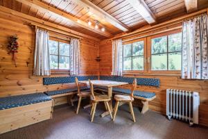 Fotografie z fotogalerie ubytování Gasthaus Häusling Alm v Mayrhofenu