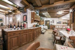 Nápoje v ubytování Hotel Weisse Lilie - B&B