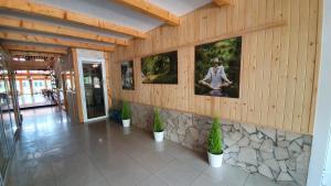 Lobby alebo recepcia v ubytovaní Wyspa Mszanka