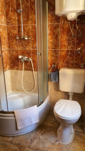 Koupelna v ubytování Franceska apartmani