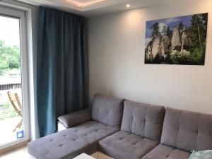 Część wypoczynkowa w obiekcie Apartament słoneczny