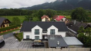 Výhľad na hory alebo výhľad na hory priamo z apartmánu