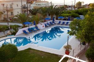 Bazén v ubytování Anatoli Beach Hotel nebo v jeho okolí