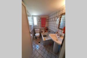 A bathroom at Villa Aliki