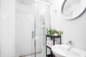 Kúpeľňa v ubytovaní Tower Street Apartments + 37 fotografií