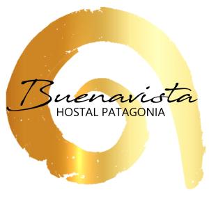 een gouden oneindig bord met de tekst van het Servische ziekenhuis Patagonia bij Hostal Buenavista Patagonia in Punta Arenas