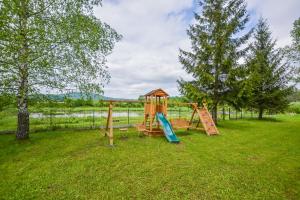 Ο χώρος παιχνιδιού για παιδιά στο Bieszczadzki Zakamarek