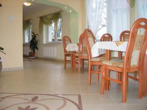 Część wypoczynkowa w obiekcie Hotel Pod Platanami