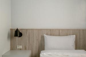 Postel nebo postele na pokoji v ubytování Starrywhale hostel