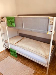 Postel nebo postele na pokoji v ubytování Apartementhaus Schöndorfer
