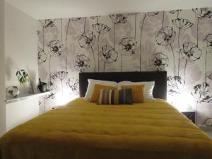Uma cama ou camas num quarto em Kitrino