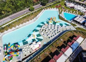 an overhead view of a pool at a resort at Sisan Family Resort in Bardolino