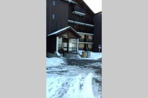 Petit studio mansardé 18 m2 avec piscine gratuite að vetri til