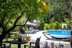 Bazén v ubytování Portalimo Lodge Hotel - Adult Only +12 nebo v jeho okolí