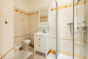 Koupelna v ubytování Doppelhaus Villa Casa Alpe Adria