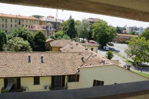 The surrounding neighborhood or a neighborhood close to a vendégházakat