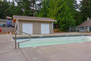 Parksville Beachside Breakaway