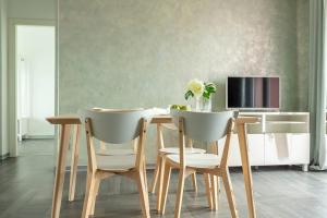 A television and/or entertainment centre at La Terrazza