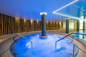 Basen w obiekcie Sopotorium Hotel & Medical Spa lub w pobliżu