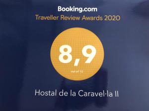 Certyfikat, podpis lub inny dokument wystawiony w obiekcie Hostal de la Caravel-la