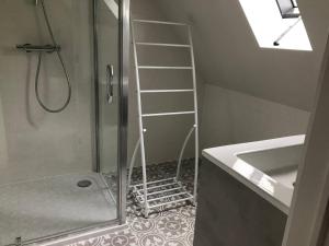 Kylpyhuone majoituspaikassa Oscaar vakantiewoning in bos