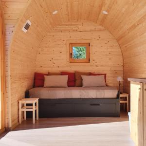 Ένα ή περισσότερα κρεβάτια σε δωμάτιο στο Domaine de la Brette