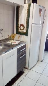 A cozinha ou cozinha compacta de LINDO AP CAPAO NOVO
