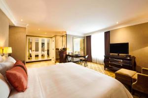 Televiisor ja/või meelelahutuskeskus majutusasutuses Eastin Grand Hotel Saigon
