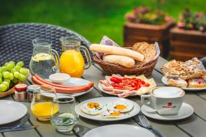 Možnosti raňajok pre hostí v ubytovaní Penzion Na Gruntě