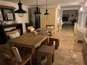 A kitchen or kitchenette at Casa Holandaluzas Marbella near Beach, with salt water Pool and private parking