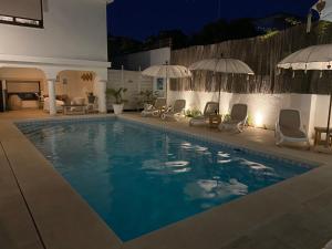 The swimming pool at or close to Casa Holandaluzas Marbella near Beach, with salt water Pool and private parking