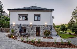 Vonkajšia záhrada v ubytovaní Nádas Center Home Badacsony