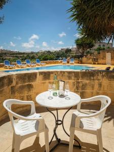 Piscina di Razzett Ghasri o nelle vicinanze