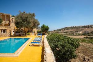 Piscina di Razzett Ghasri o nelle vicinanze